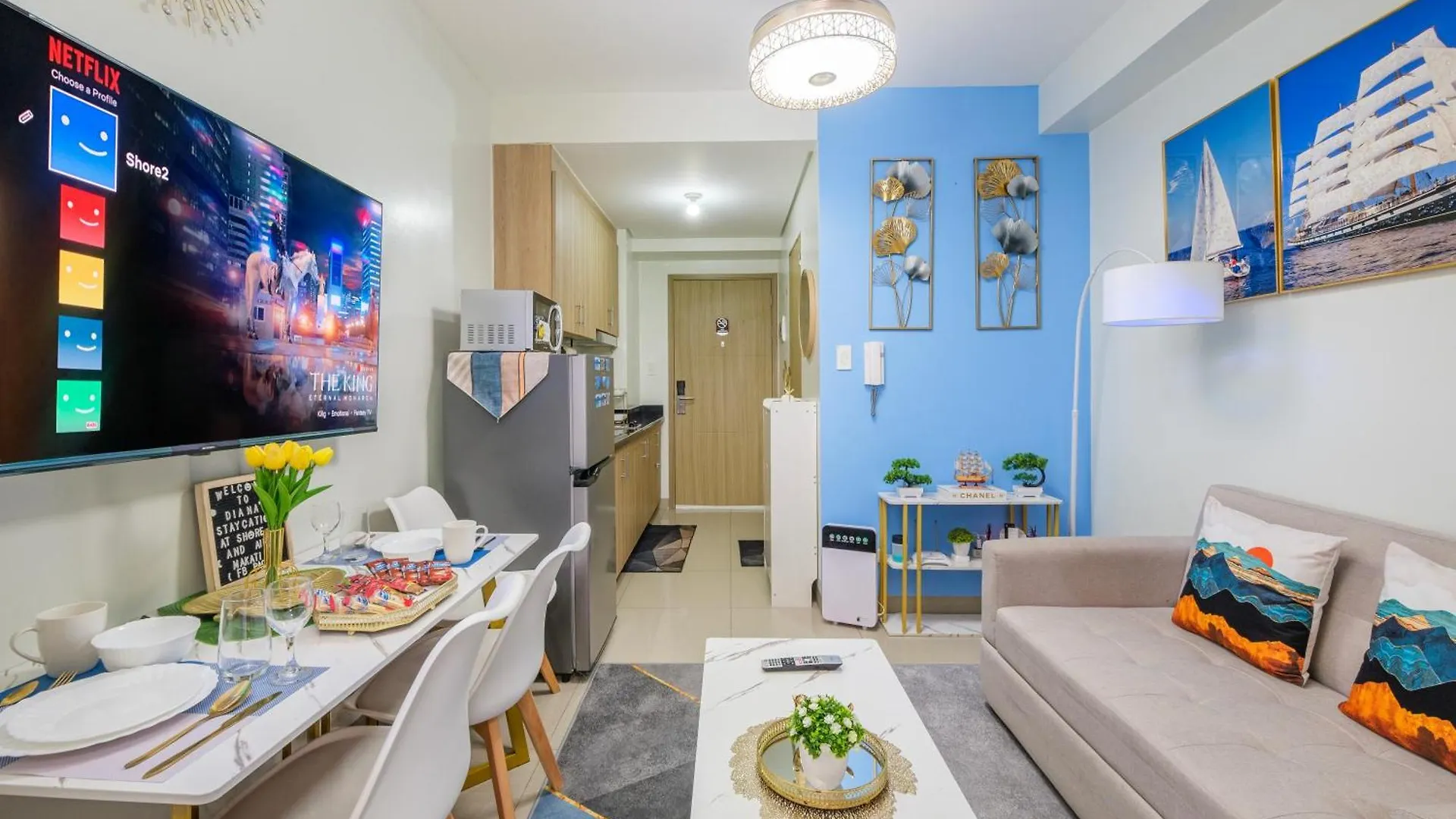 2 Side-By-Side P00L Front Condos, 6 Beds, 2 Cr, 2 Kitchen For 10 Guests At Moa Manila Apartament